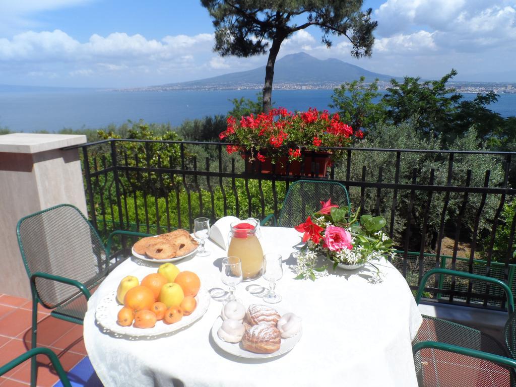 Ancelle Sorrento - Casa D'Accoglienza Hotel Castellammare di Stabia Exterior photo